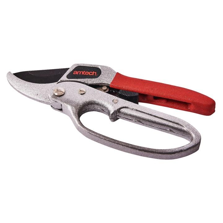 Garden Tools & Equipment