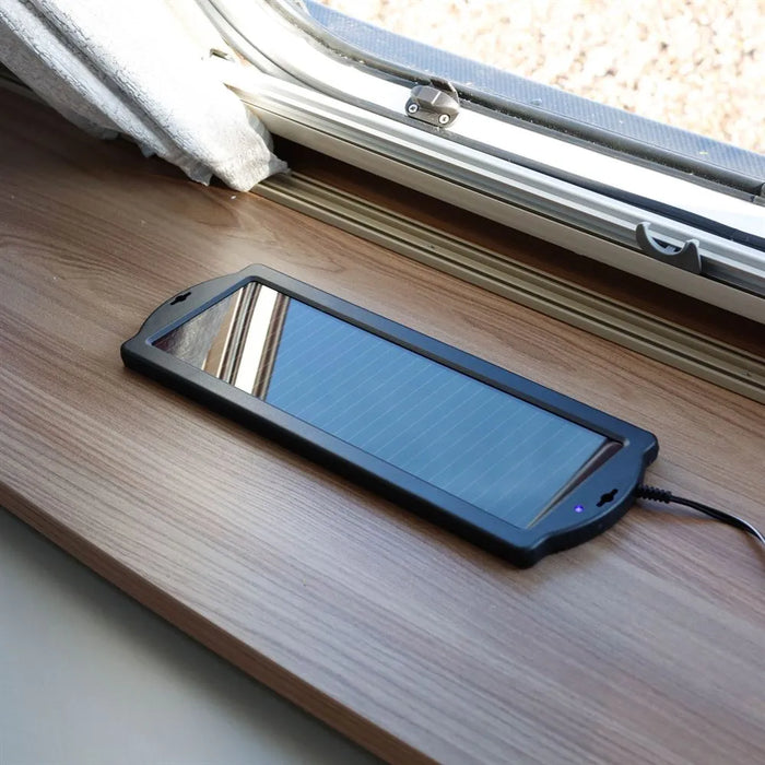 Solar Trickle Battery Charger 12V 2.5 Watts