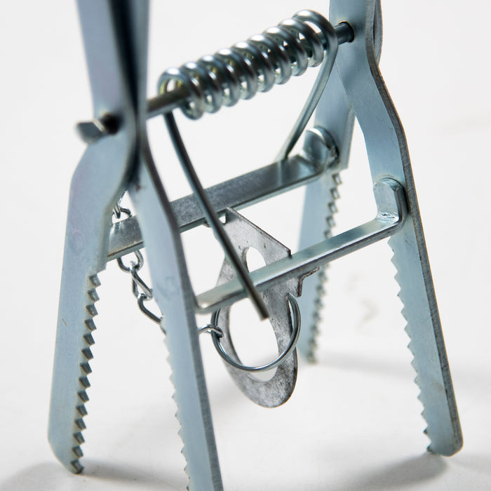 Claw Mole Trap