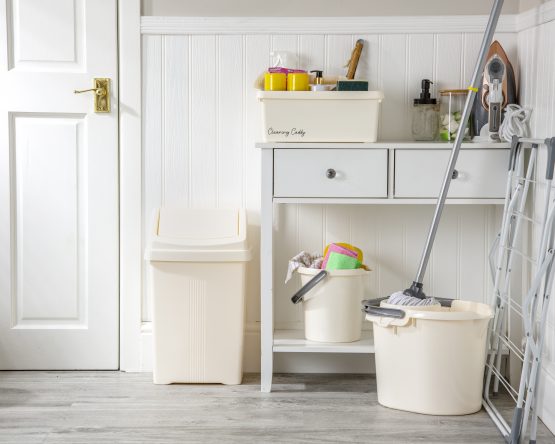 Swing Bin