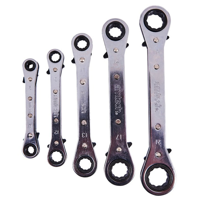 Ratchet Spanners